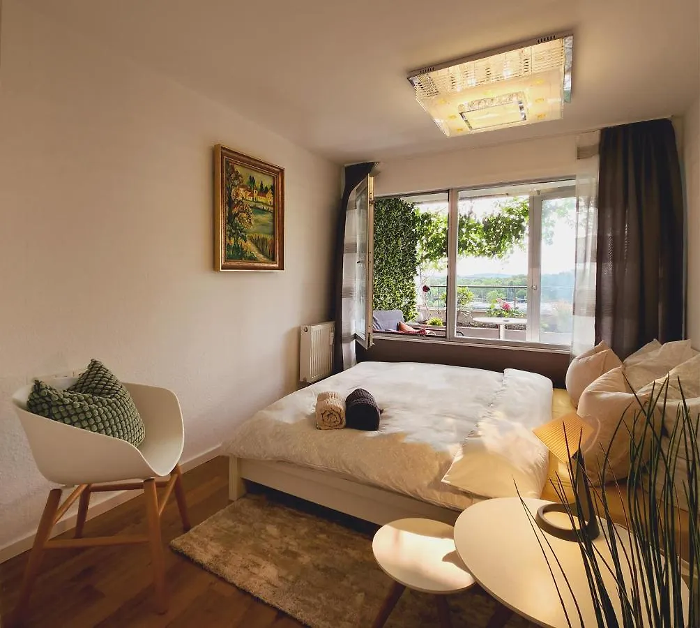 Ganzewohnung/Ausblick/Pool/Sauna Stuttgart