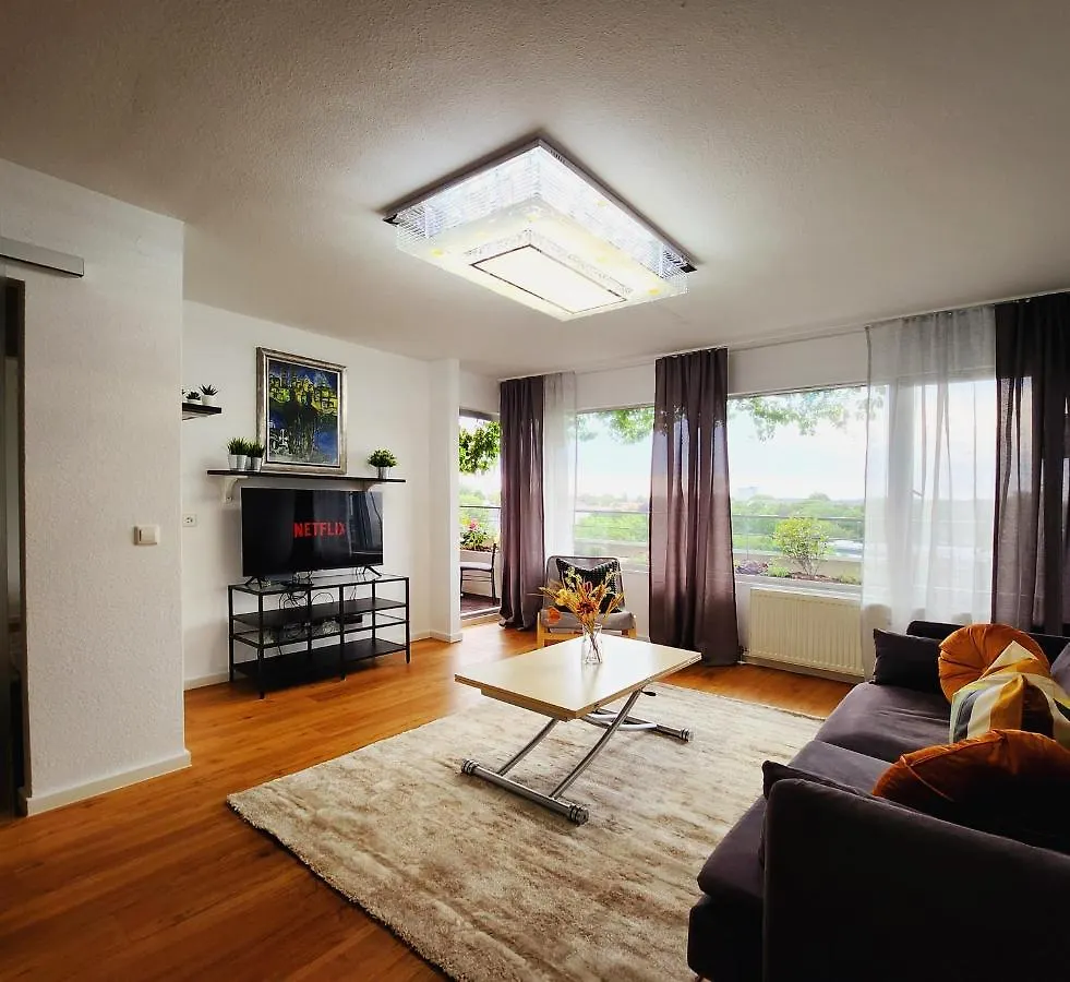 Ganzewohnung/Ausblick/Pool/Sauna Stuttgart Germany